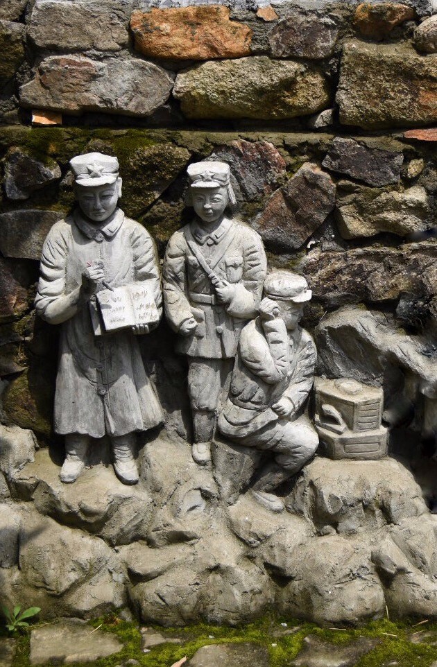 坞根的灰雕是非物质遗产以这样的方式雕刻纪念可爱可敬的红军