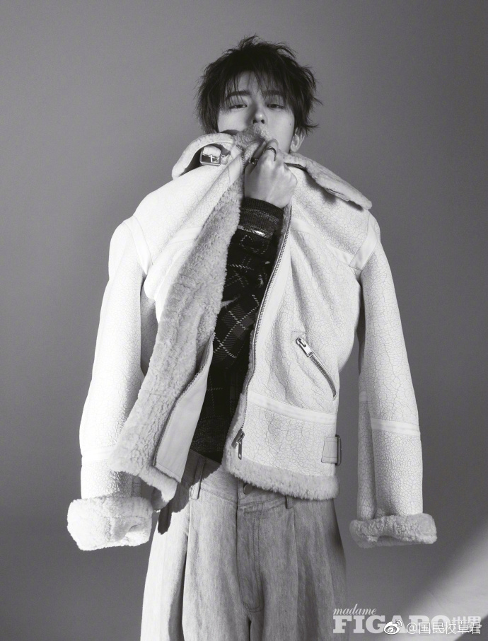 蔡徐坤madamefigaro费加罗七月刊封面大片即将迎来20岁生日的他