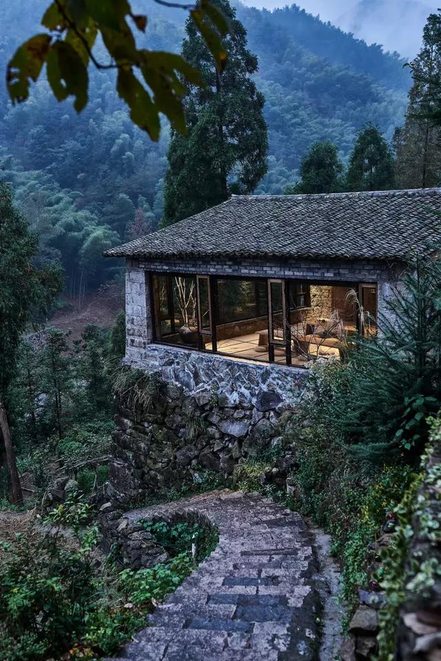 这个隐秘古村中的石头房竟然是一房难求的最美民宿