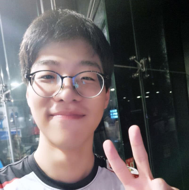 《延禧攻略》火到韩国,LOL世界第一上单追剧