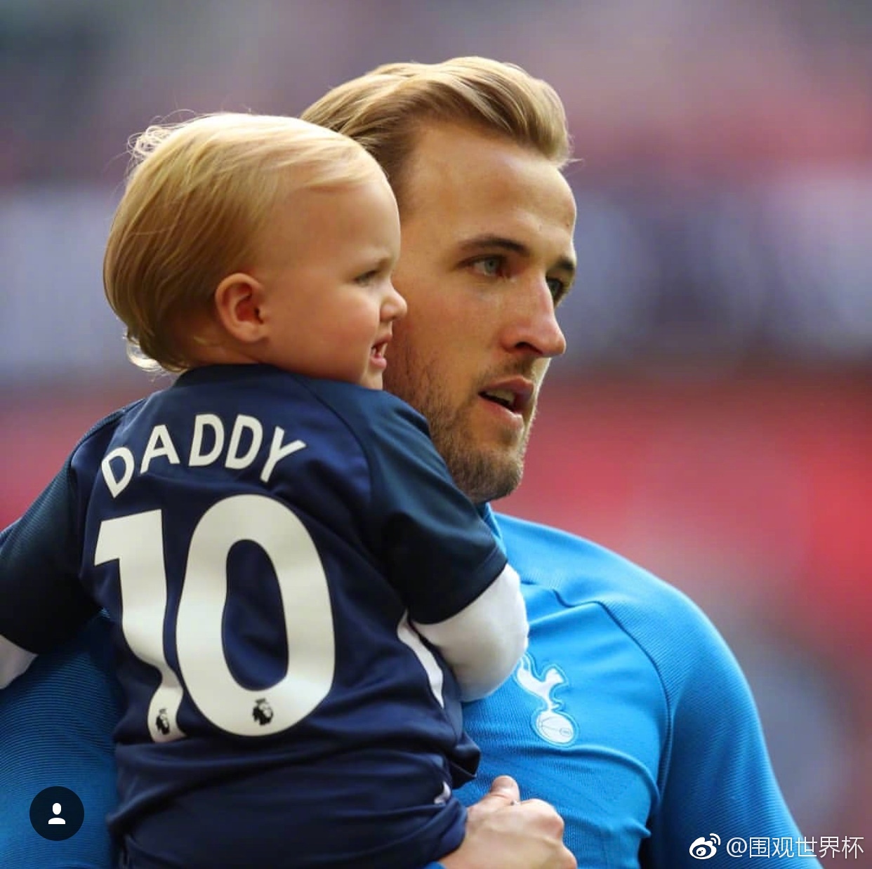 哈里·凯恩的外号是Hurricane。在英格兰和热