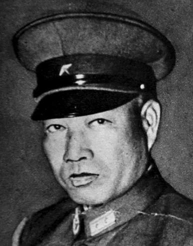 河边虎四郎一共有十六个人,一到菲律宾就遭到了当地百姓的唾骂和白眼