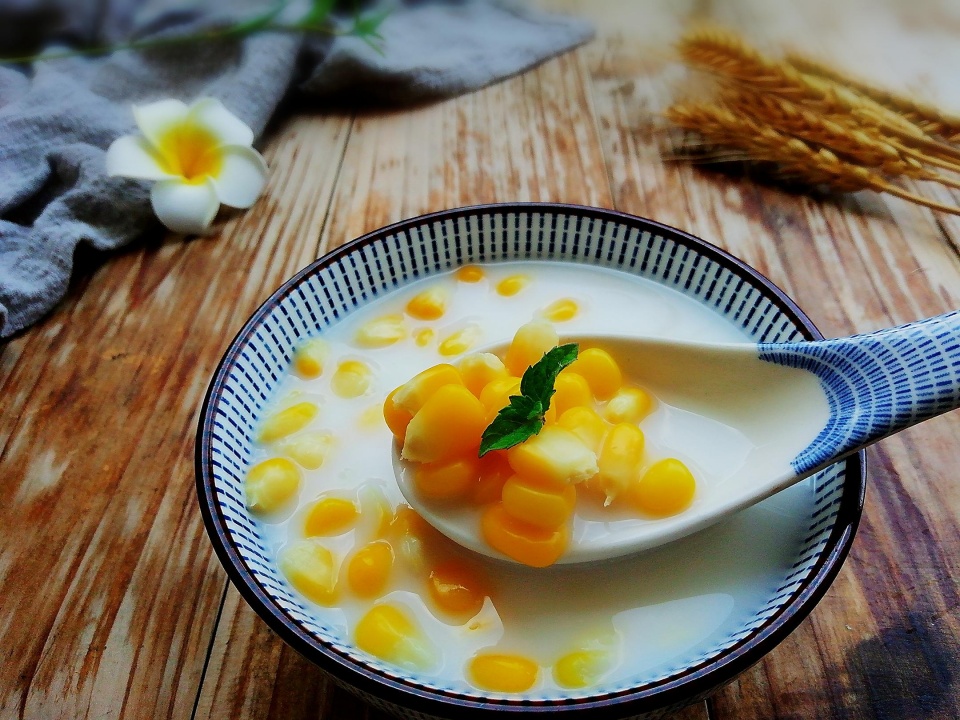 一瓶牛奶,简单煮一煮,又香又甜,孩子抢着吃,特方便|玉米|糖水|早餐