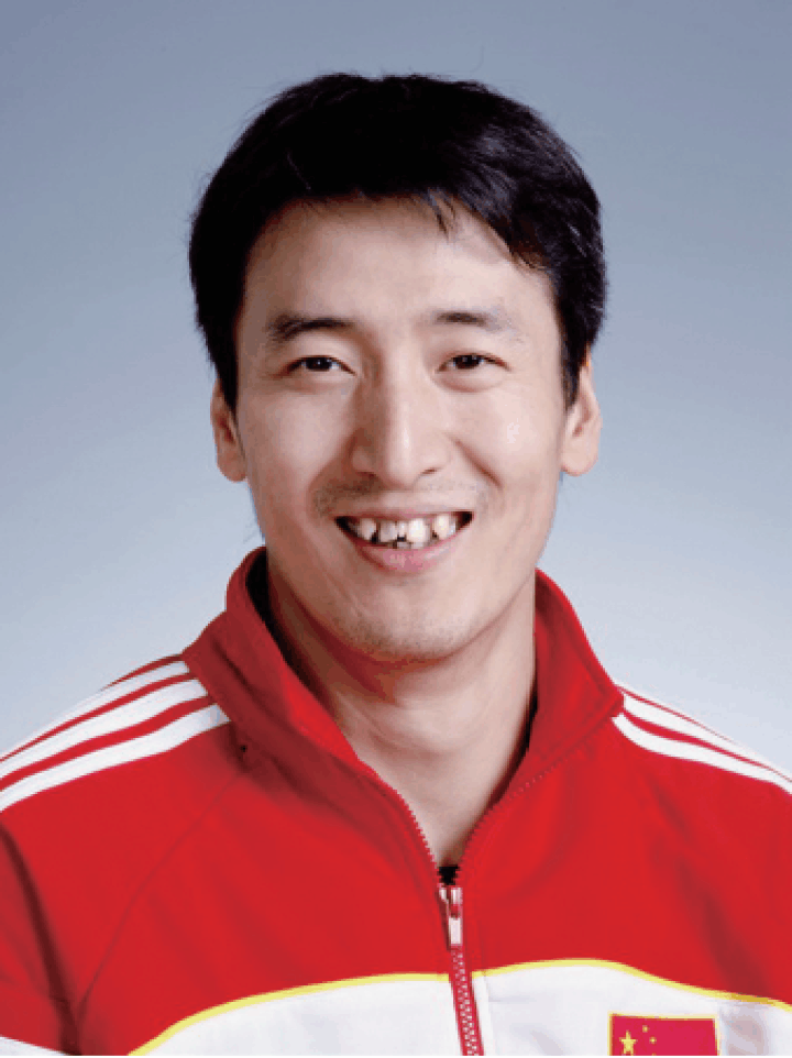 中国男排教练摇身一变成郎平接班人! 首次带中国女排征战大赛