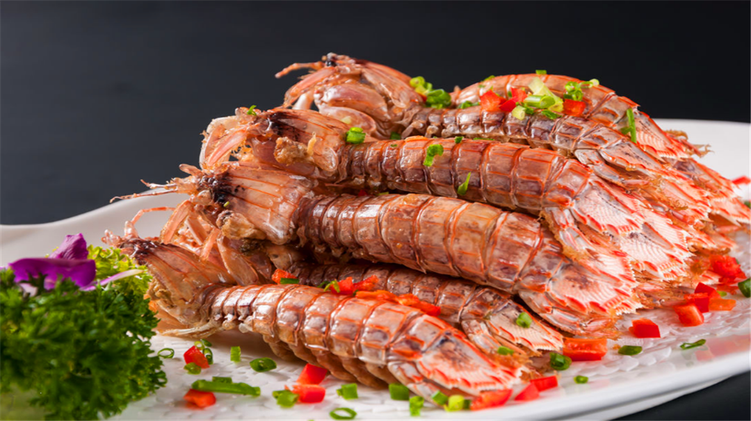 网红皮皮虾也有公母之分,哪种最好吃?挑选错了吃的都是壳