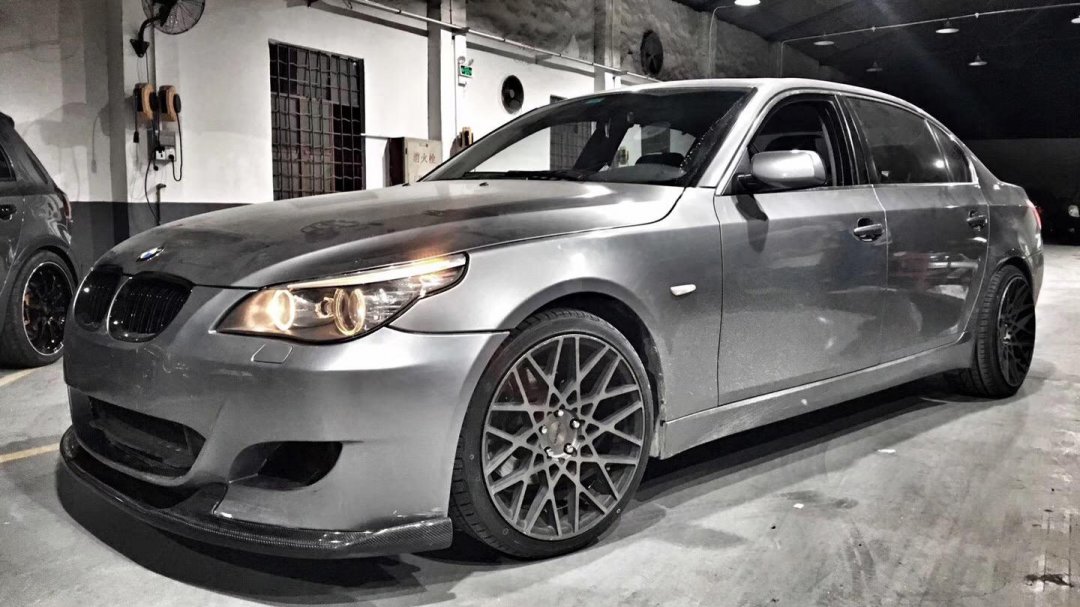 改装就是不断追求个性,冷门的宝马e60也能打造出极致低姿态!