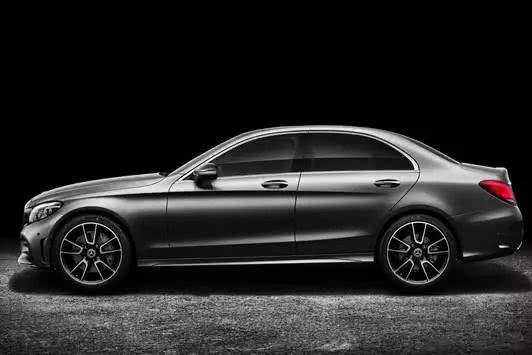 你没看错,这款奔驰C260只有1.5T的排量,不过它