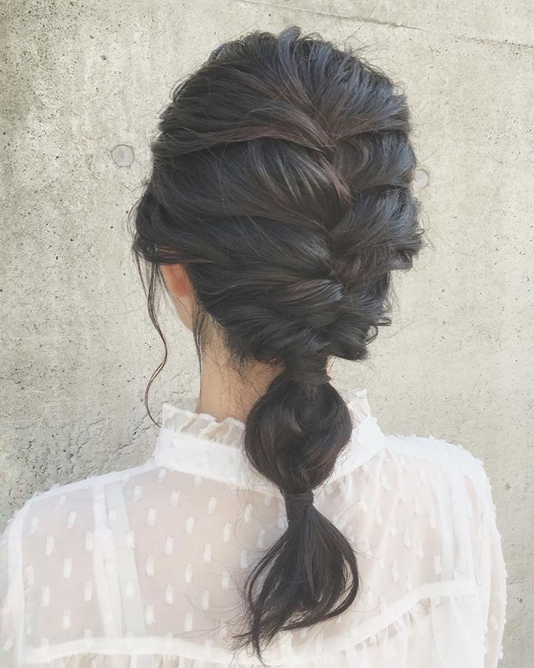 简单又高贵的编发,每一款都足够让你吸晴又抢眼