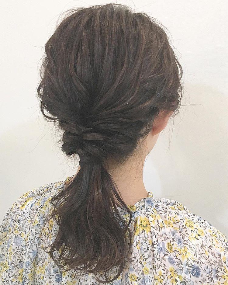 气质优雅编发,看起来复杂其实很简单,让爱美的你更加青春洋溢!