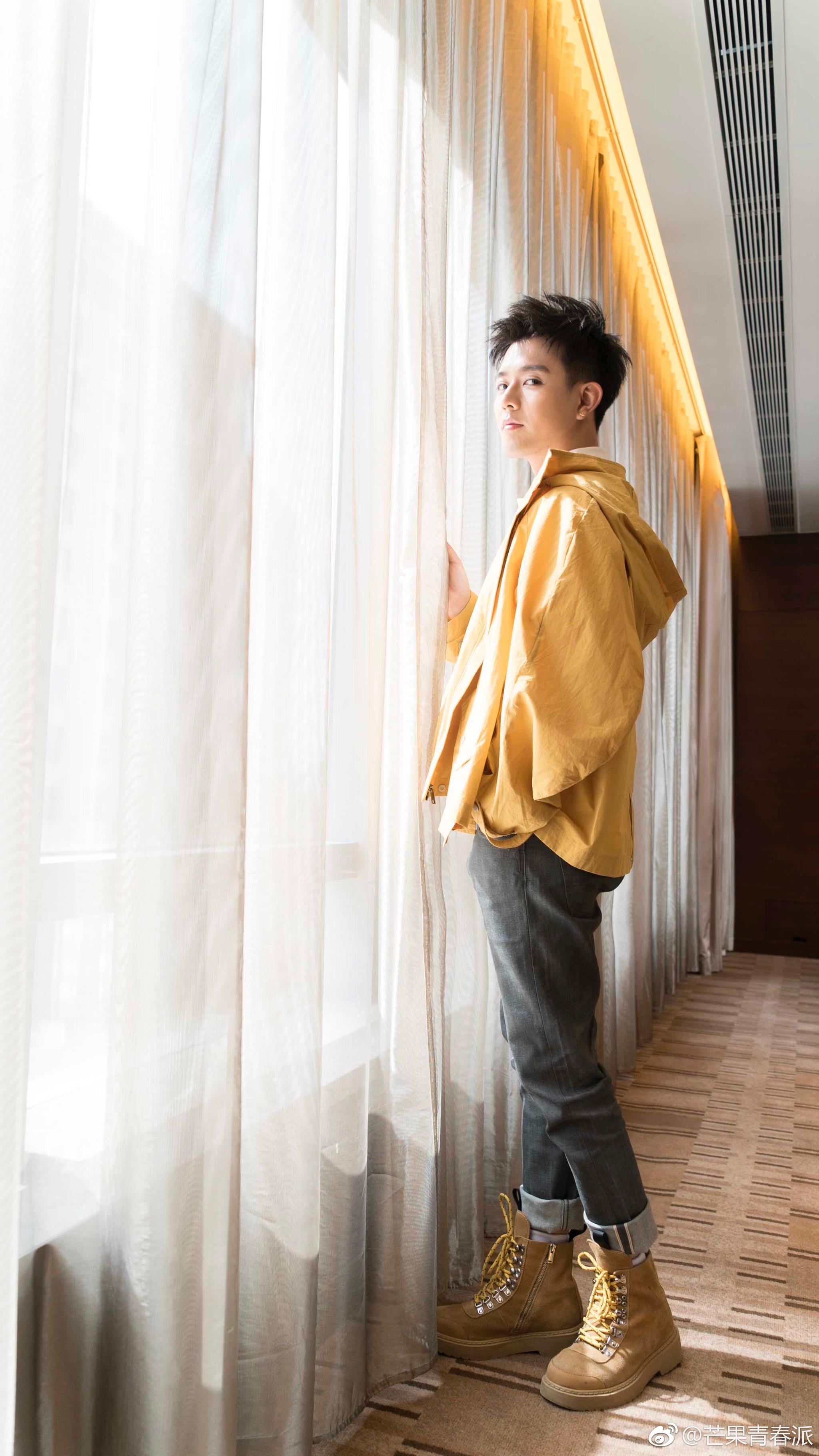 开播发布会在京举行徐嘉苇jovi一身休闲装扮亮相