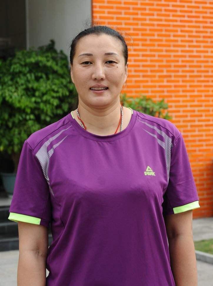 悉尼奥运会中国女排获得第五名,直到雅典奥运会,王丽娜作为奥运会三朝