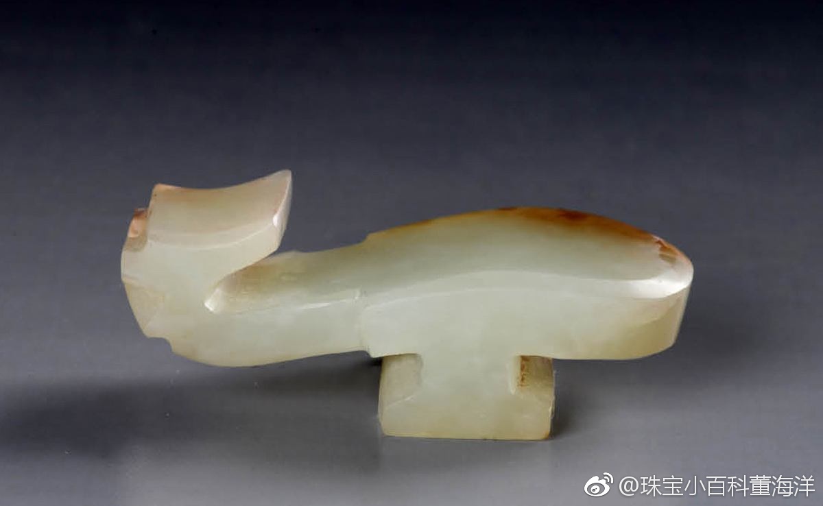 带钩,是古代贵族和文人武士所系腰带的挂钩,古又称“犀比”|带钩|武士|腰带|文人|繁盛期_新浪新闻