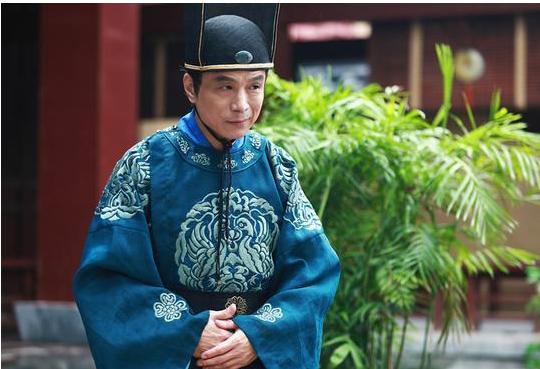 比魏忠贤更牛的太监宰相都拜他为父压的唐玄宗不能抬头