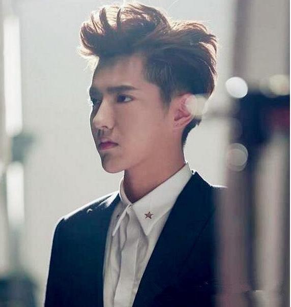 鹿晗这发型感觉要起飞,杨洋最帅,千万别学谢霆