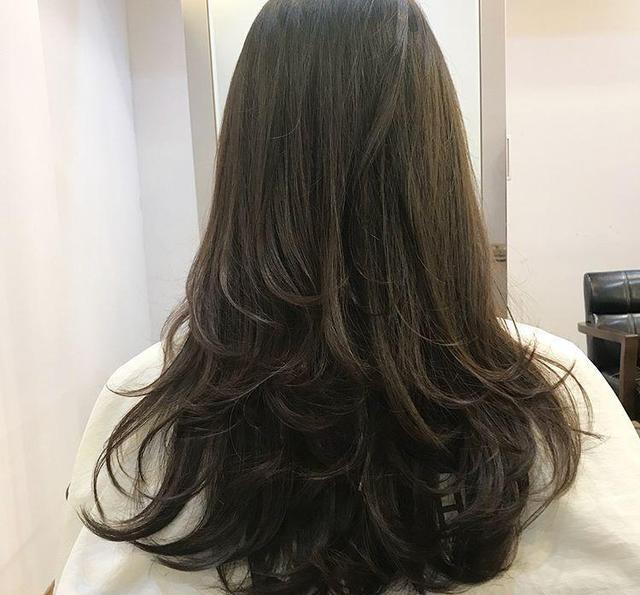 三月流行发尾烫微卷18款年轻又时尚