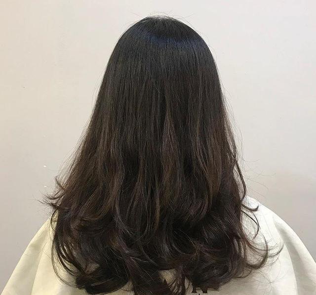 三月流行发尾烫微卷18款年轻又时尚