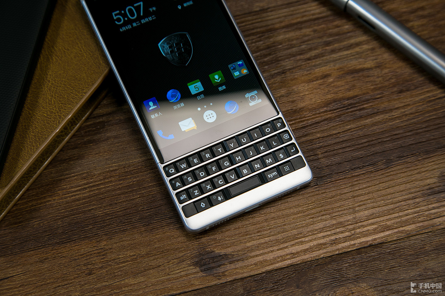 "独树一帜" 全键盘全场景快捷操作 黑莓key2图赏