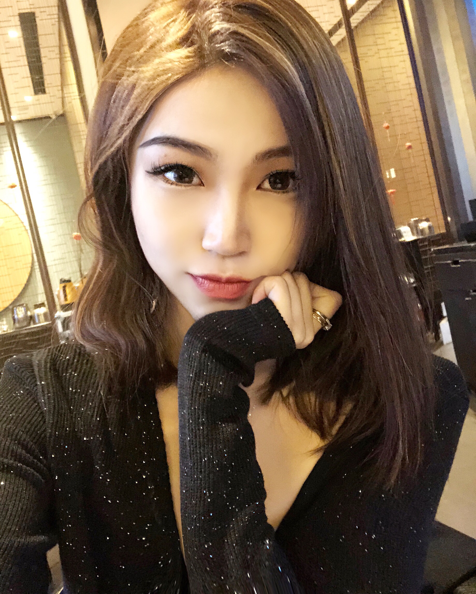 校花美女 巨蟹座 爱下厨爱健身 东北女孩在加州