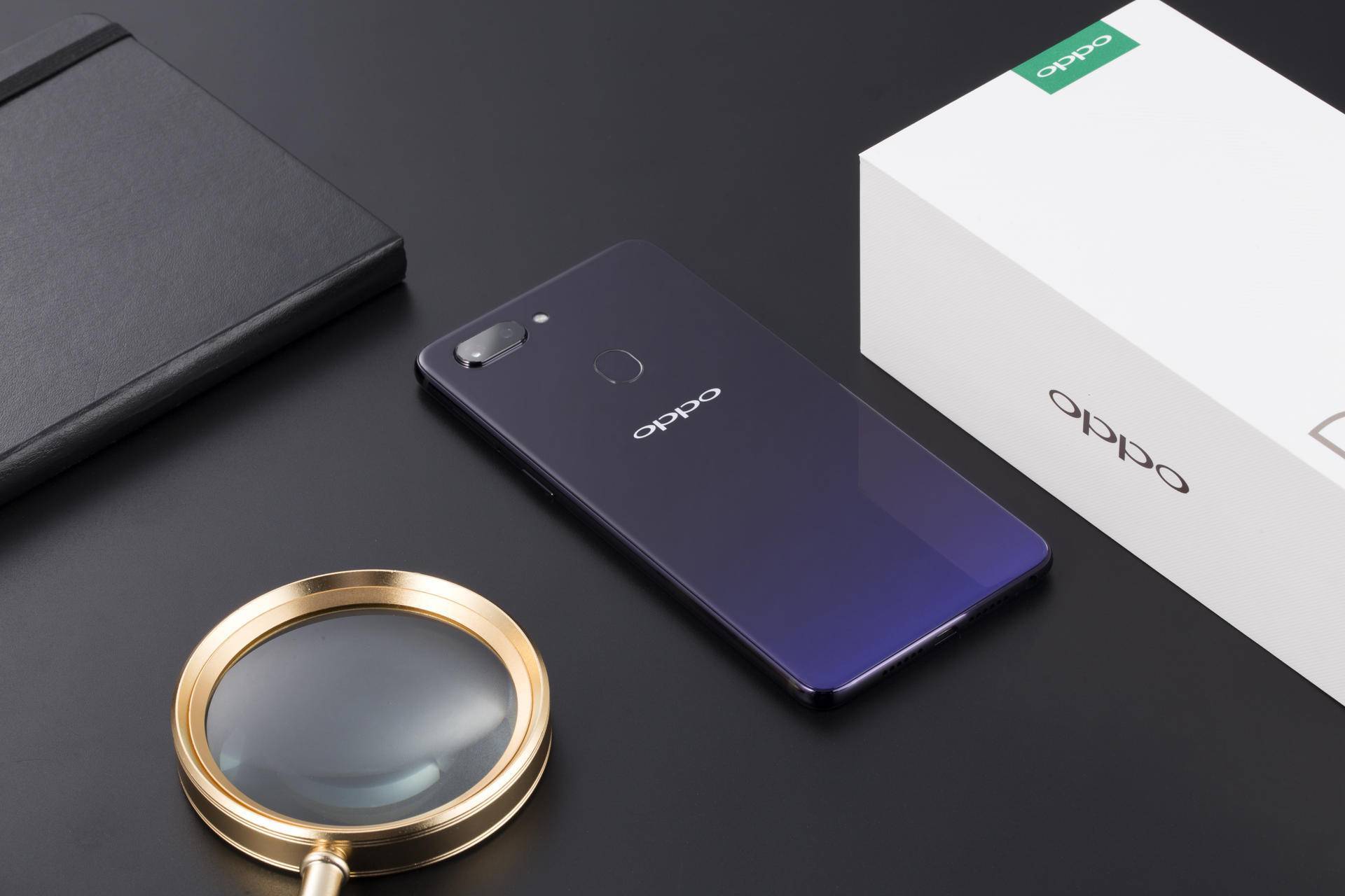 惊艳行业的渐变设计美学,oppo r15星空紫图赏