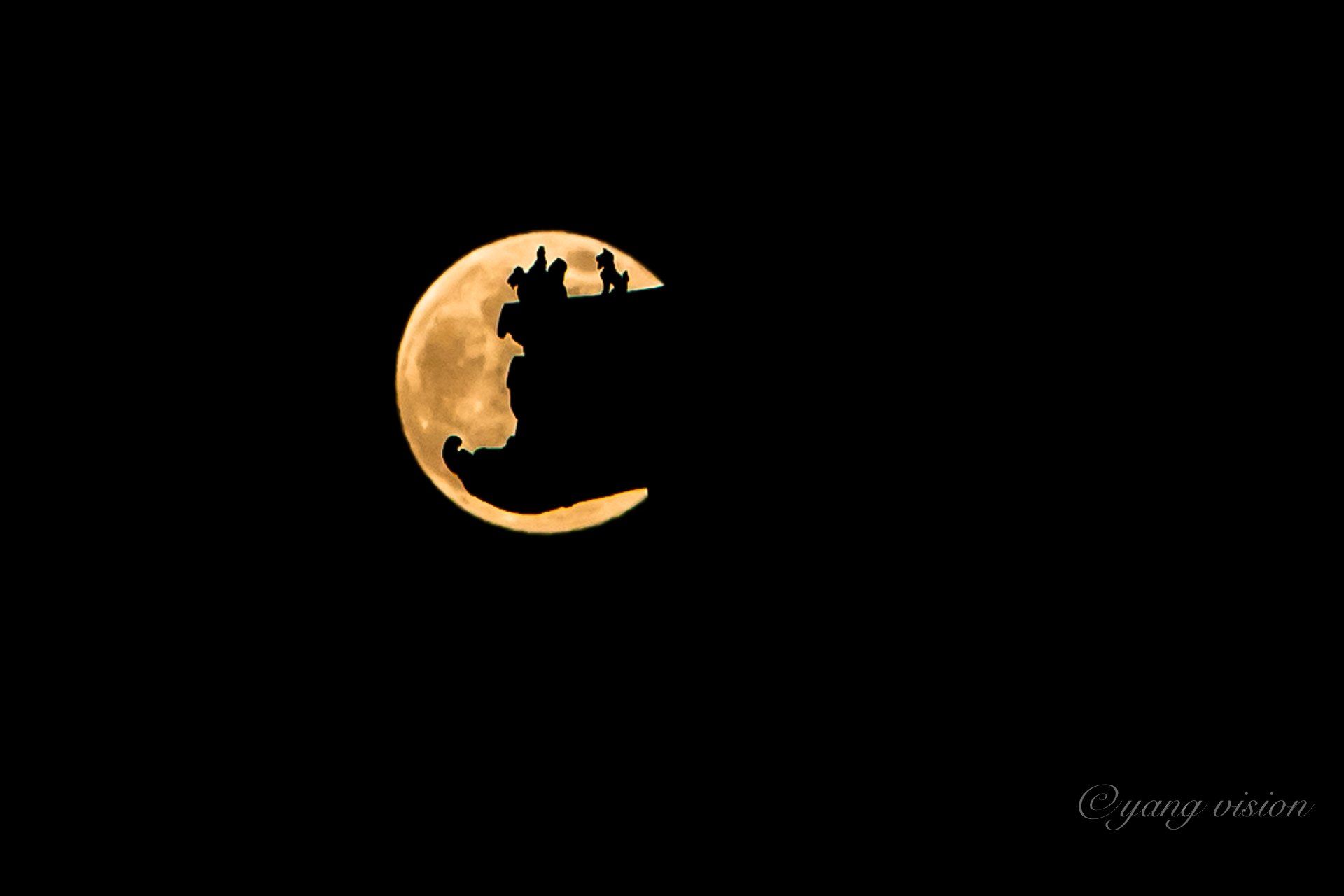 提个醒十五的月亮十六圆今晚空气通透适合继续追月机位