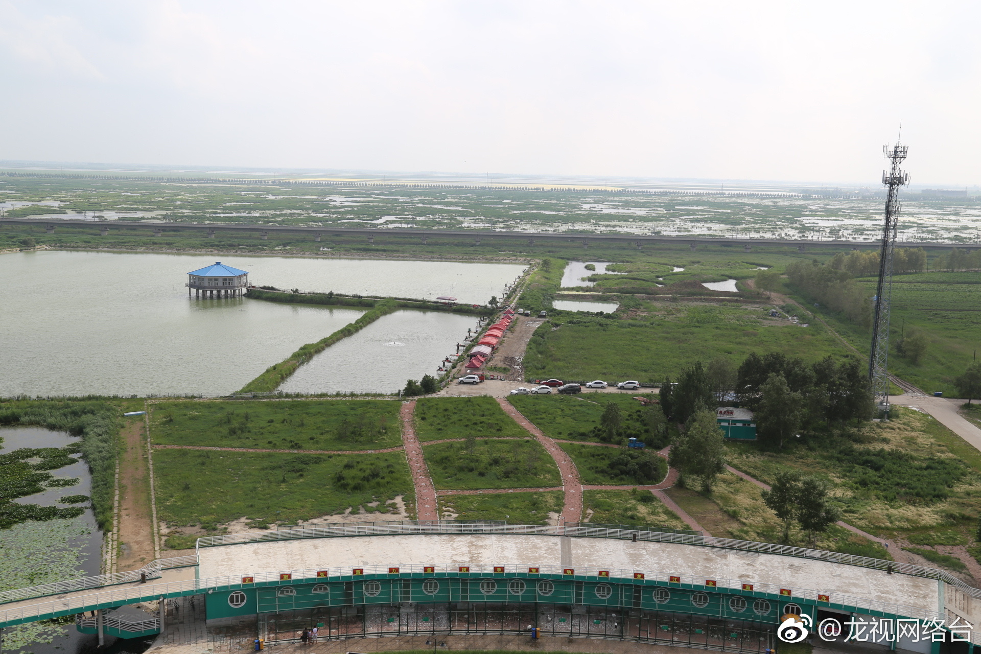 大庆龙凤湿地自然保护区,位于位于黑龙江省大庆市龙凤区境内东南