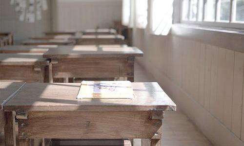 复读生高考发挥不理想痛哭弃考 高中复读是一