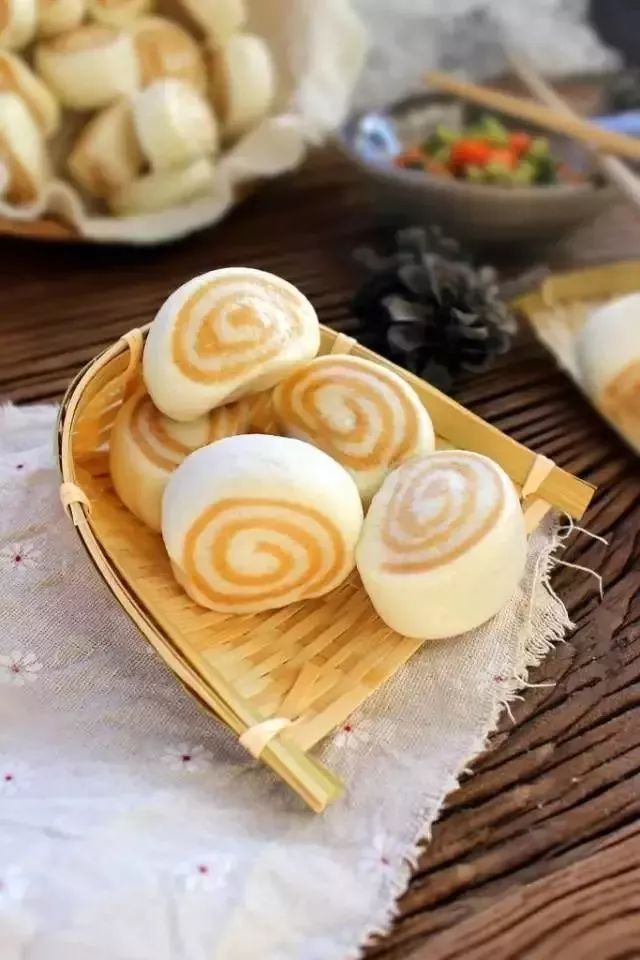 浓浓奶味的双色小馒头,软乎乎香甜甜!