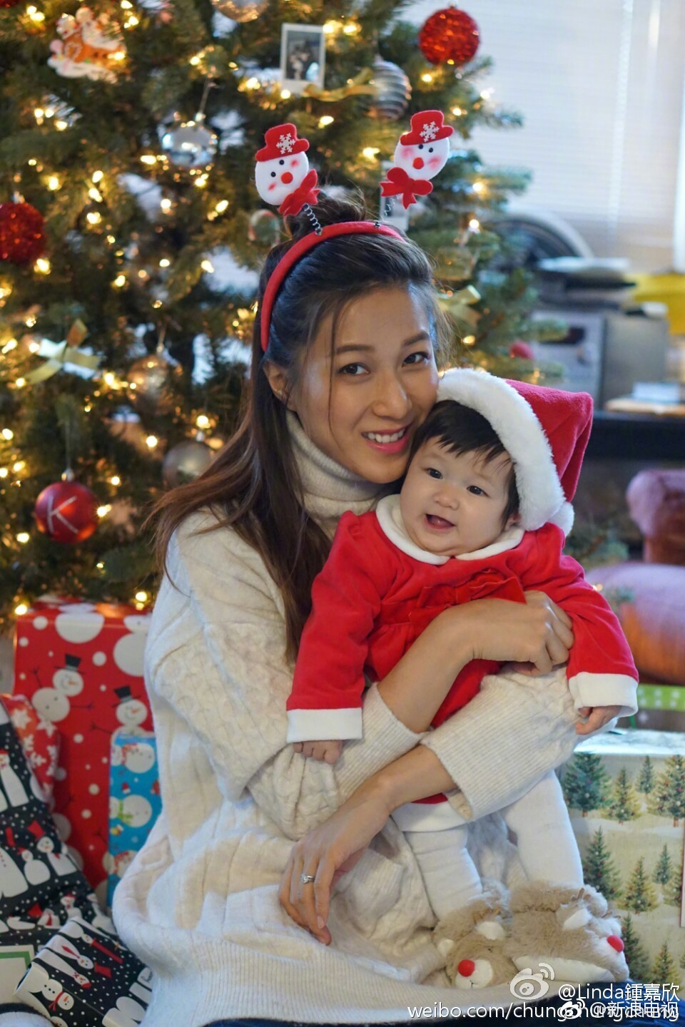 钟嘉欣宝宝性别曝光 再添一子凑足"好"字_新浪看点