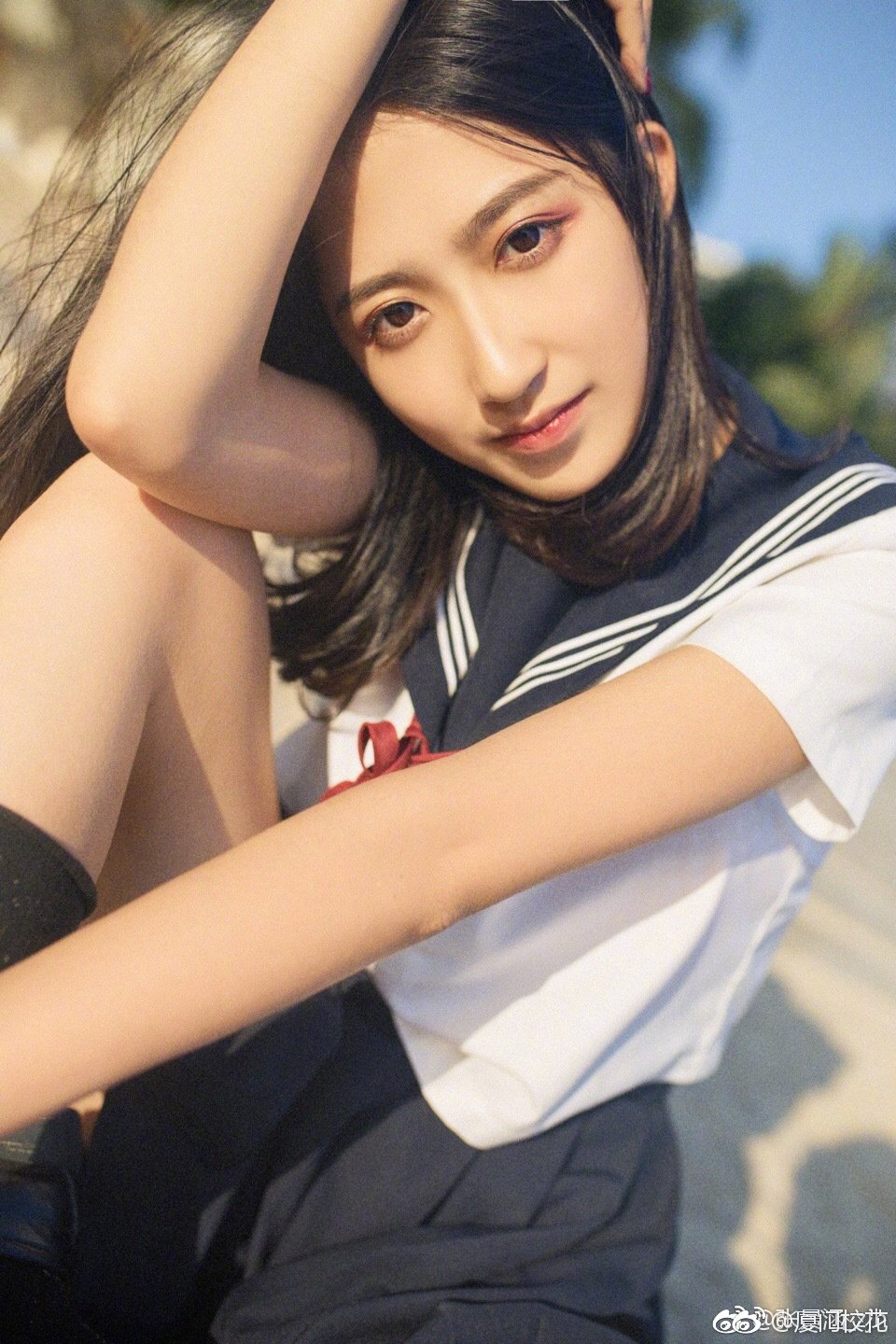 她叫张景涵99年就读于浙江传媒学院身高167cm爱好摄影