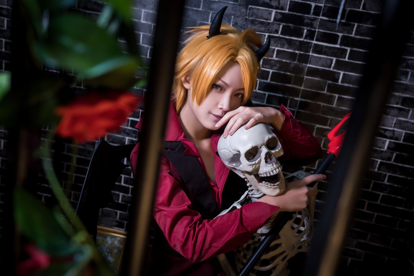 我的英雄学院万圣paro上鸣电气cosplay