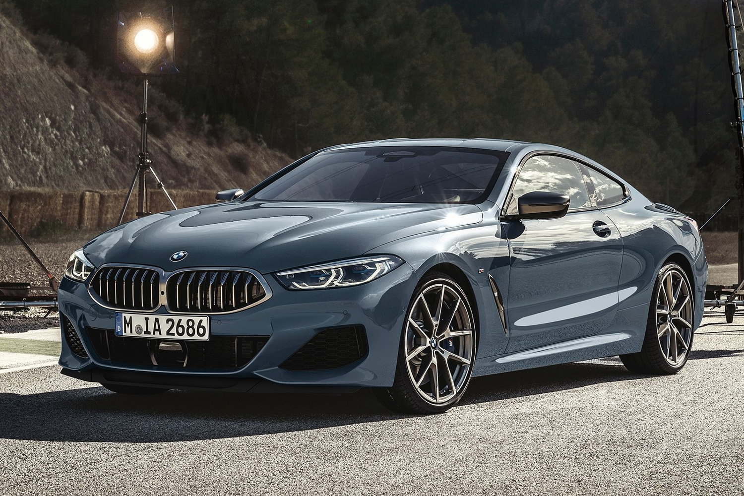 coupe版将11月海外上市曝宝马8系更多消息