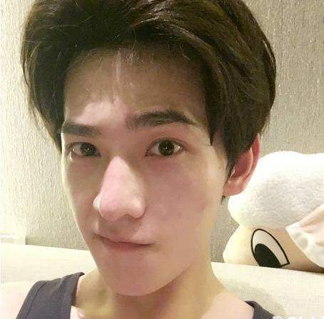 男明星卸妆后,杨洋没变化,鹿晗老十岁,李晨没眉毛,胡歌丑哭了