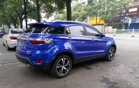 做一只有梦想的咸鱼!这越野车仅8万,1.5t标配esp,哈弗h6看呆