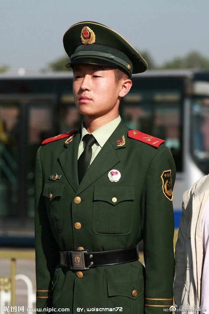 一位武警老兵解释|武警|武警部队|军人_新浪新闻