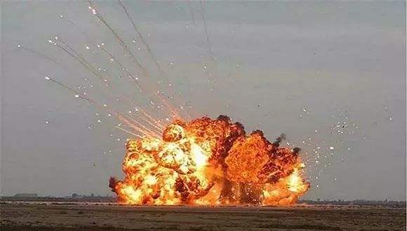 世界上最恐怖的7种炸弹,尤其是最后一种威力简直让人闻风丧胆