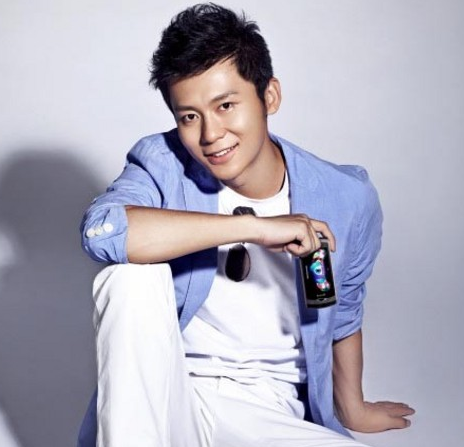 冯绍峰40岁,李晨40岁,聂远40岁,他40岁真是一点都看不出来!