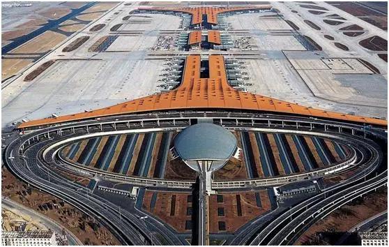 中国拥有最多机场的城市,超越上海,深圳,你知道是哪座城市吗?