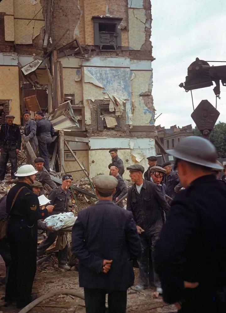 二战德国空军轰炸后的伦敦高清彩照