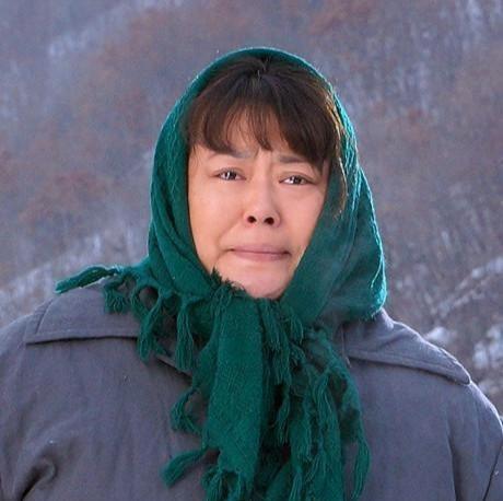 因揭露副导演拿回扣,女演员被封杀!一句"我不演了"尽显无奈