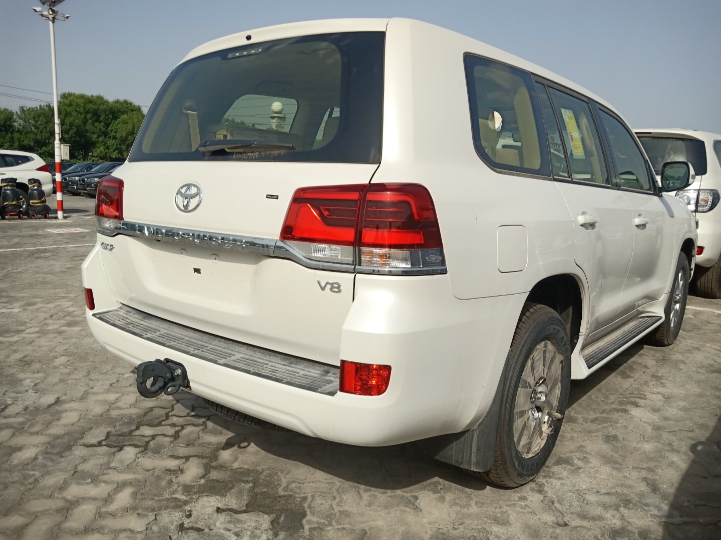 2018款丰田酷路泽4600越野奇兵 低调奢华