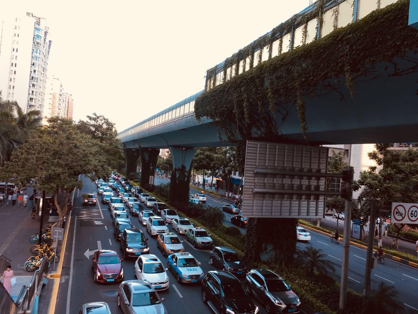 中国唯一的空中公交,从不堵车比打车还快,是厦门最得意的交通