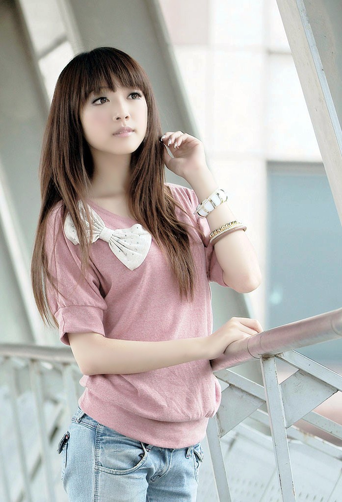 周末外拍那纯情可爱的甜美小妹