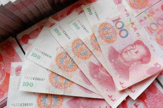 手中一沓百元大钞,左右对折一下3秒辨真假!再也不怕收到假钞啦