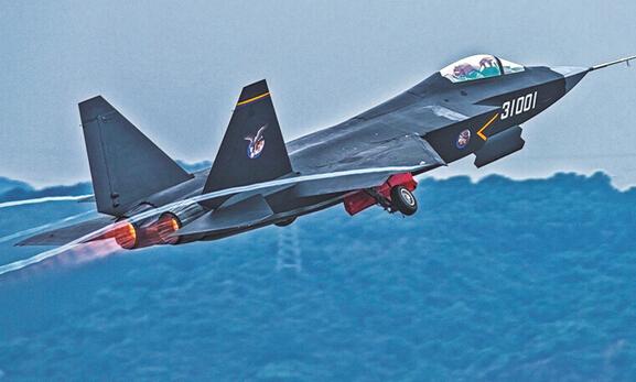 伊朗紧急求购30架歼31 美国不干了 看中国如何霸气回应!