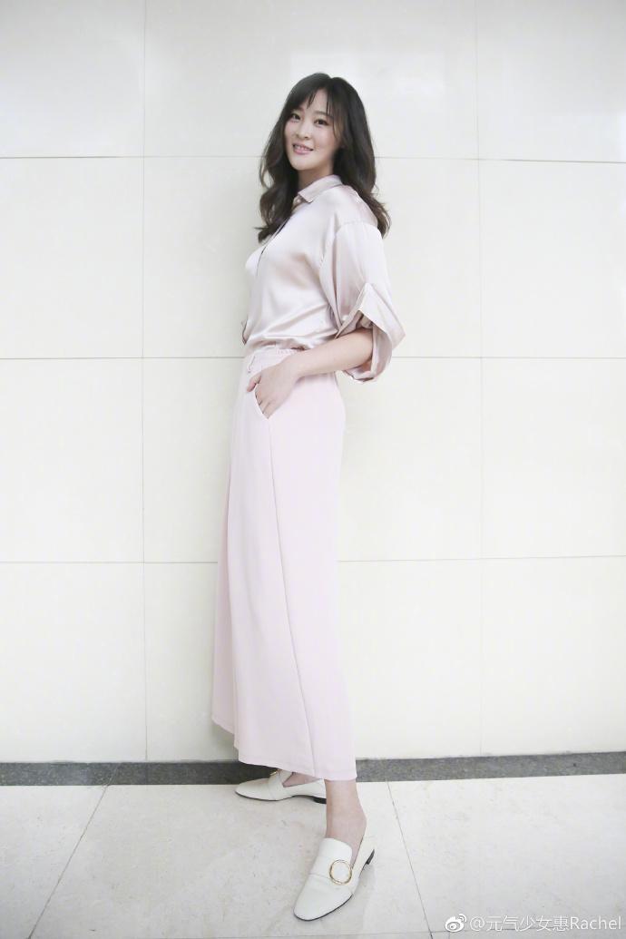 中国女排最美队长优雅亮相,惠若琪演讲激励无数人,网友:真棒!