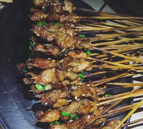 厦门几家藏得深却人气爆棚的烧烤摊,晚上啤酒烤串走一遭