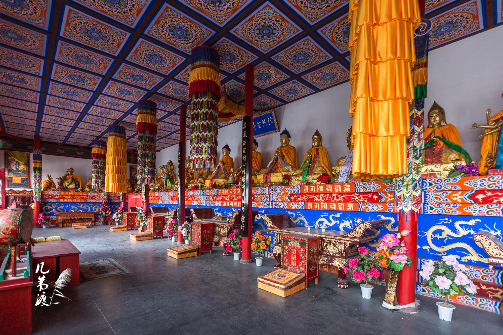 阜新积庆寺 新寺,依山而建,登上去虽然没有气喘吁吁,也是有点累
