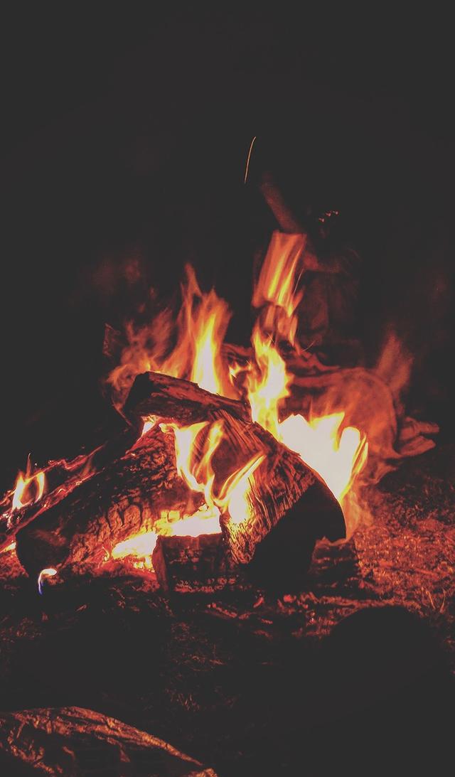 让你的壁纸温暖你的冬天吧高清手机壁纸火堆壁纸来了