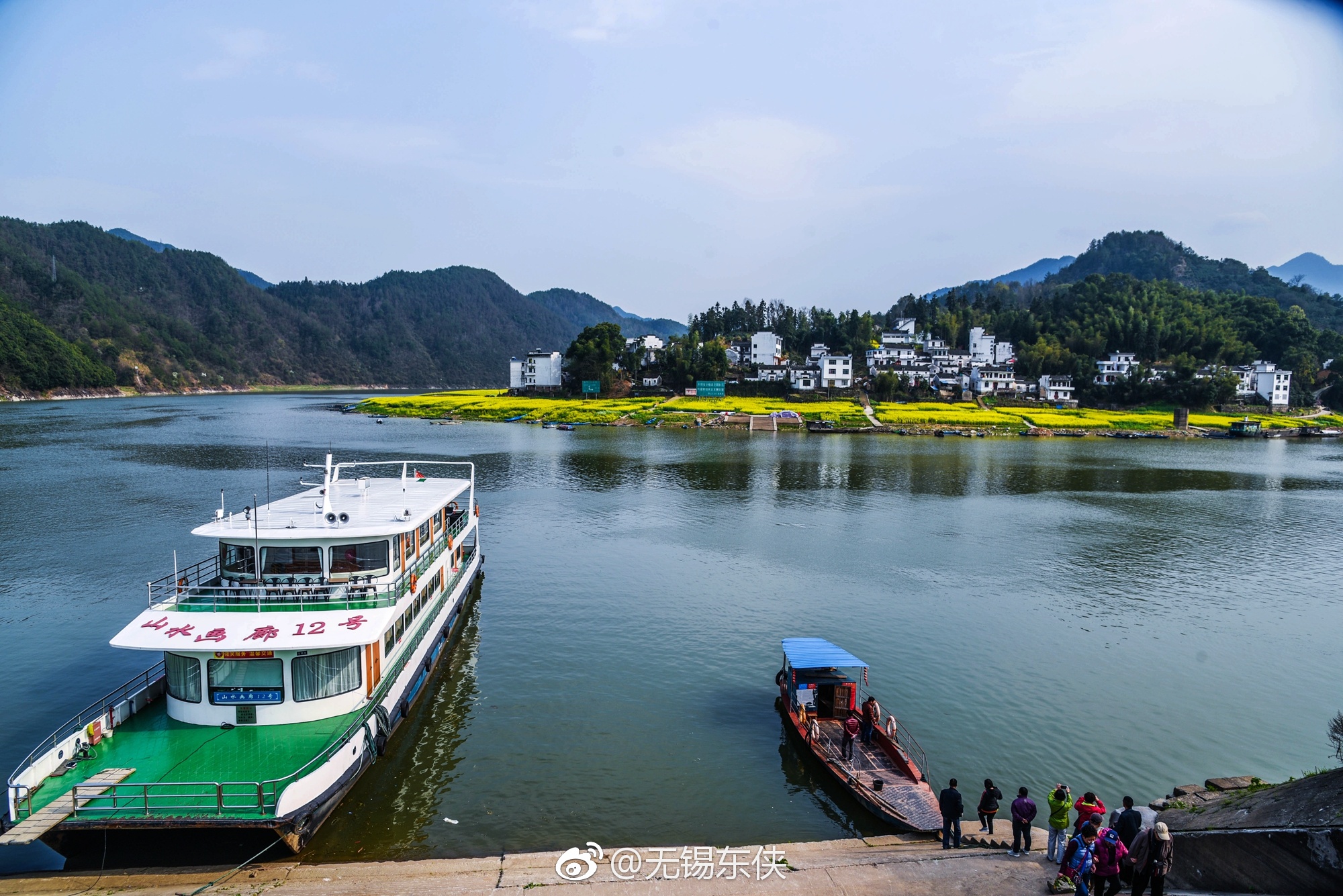 千里江陵一日还,轻舟已过万重山