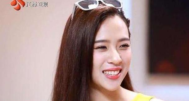 男嘉宾下台表示自己这次来就是为了向刘倩迎表白.